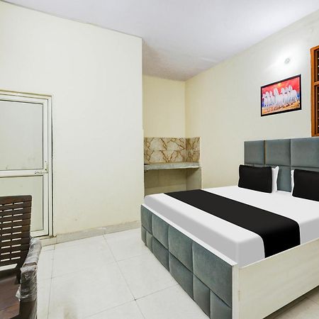 Hotel O J.D Kings Faridábád Kültér fotó