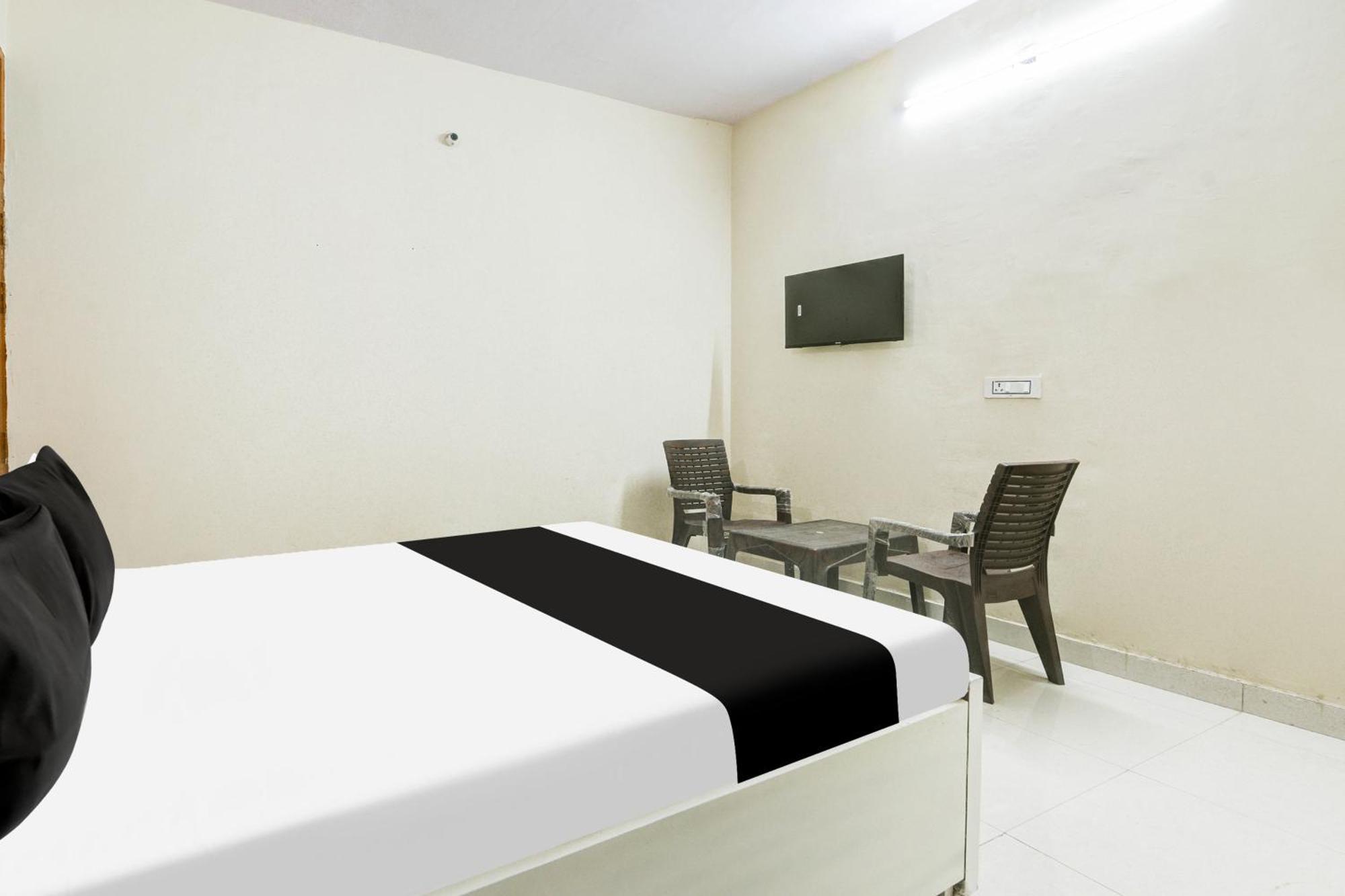 Hotel O J.D Kings Faridábád Kültér fotó